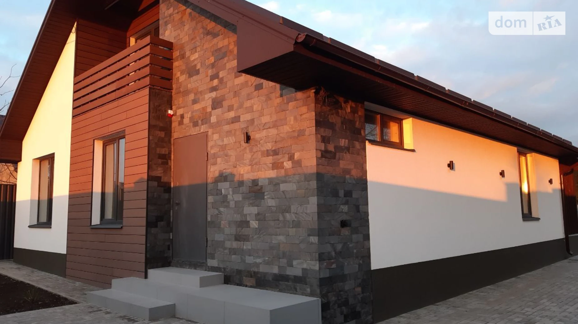 Сдается в аренду дом на 2 этажа 160 кв. м с подвалом, цена: 2000 $ - фото 2