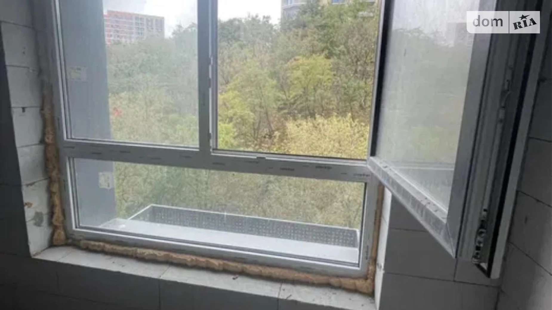 Продается 1-комнатная квартира 51 кв. м в Киеве, ул. Глубочицкая, 73-77 - фото 3