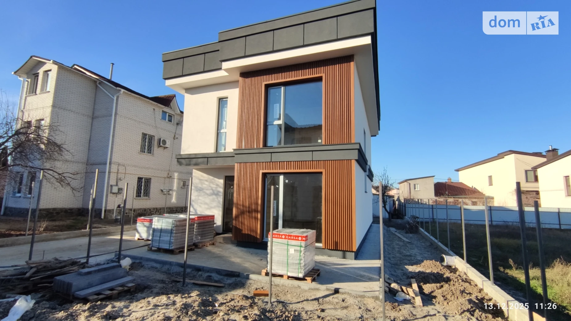 Продается дом на 2 этажа 145 кв. м с террасой, цена: 195000 $ - фото 2