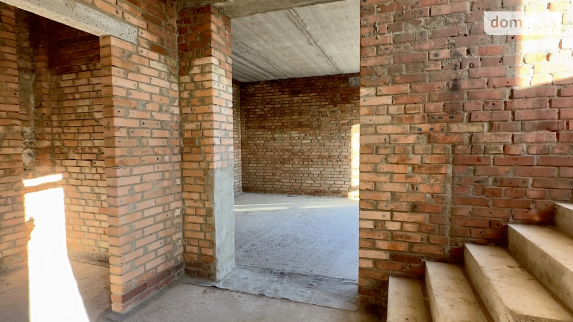 Продается дом на 2 этажа 110 кв. м с гаражом, цена: 76000 $ - фото 4