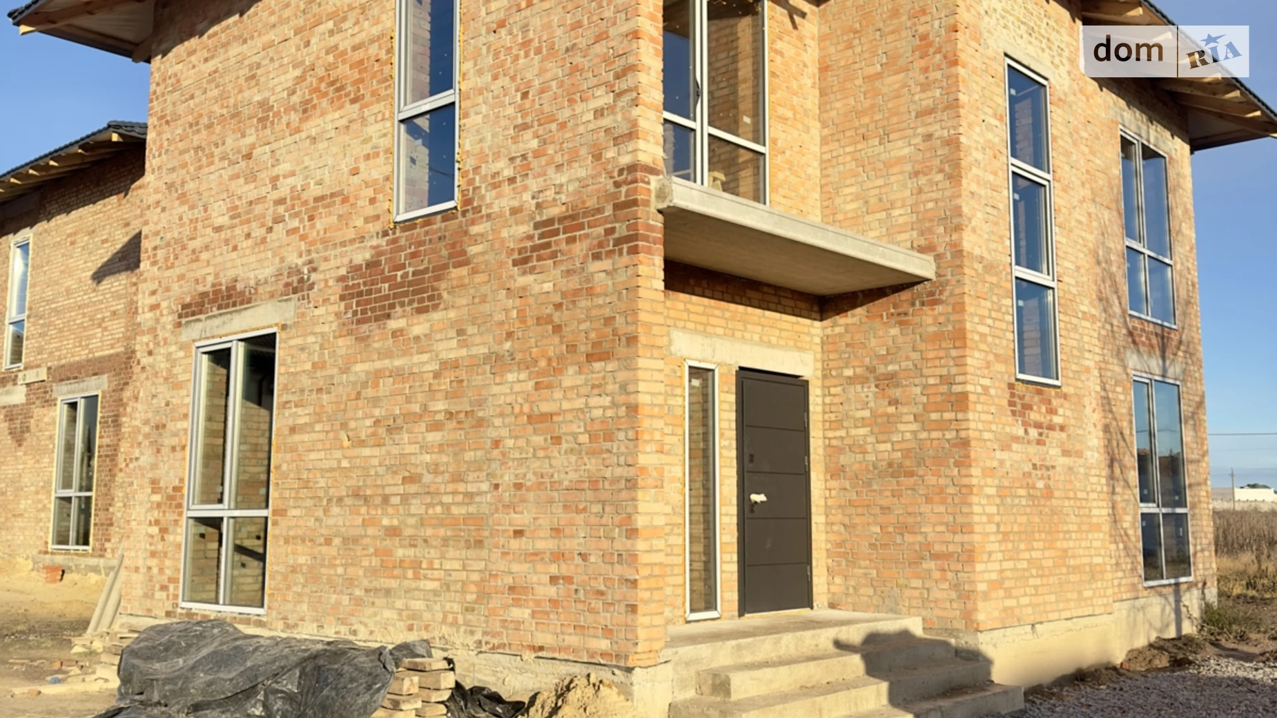 Продается дом на 2 этажа 110 кв. м с гаражом, цена: 76000 $ - фото 3