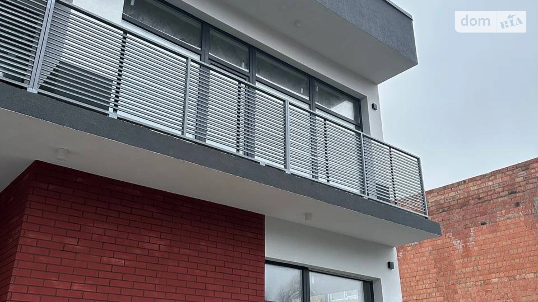 Продается дом на 2 этажа 227 кв. м с гаражом, цена: 220000 $ - фото 3