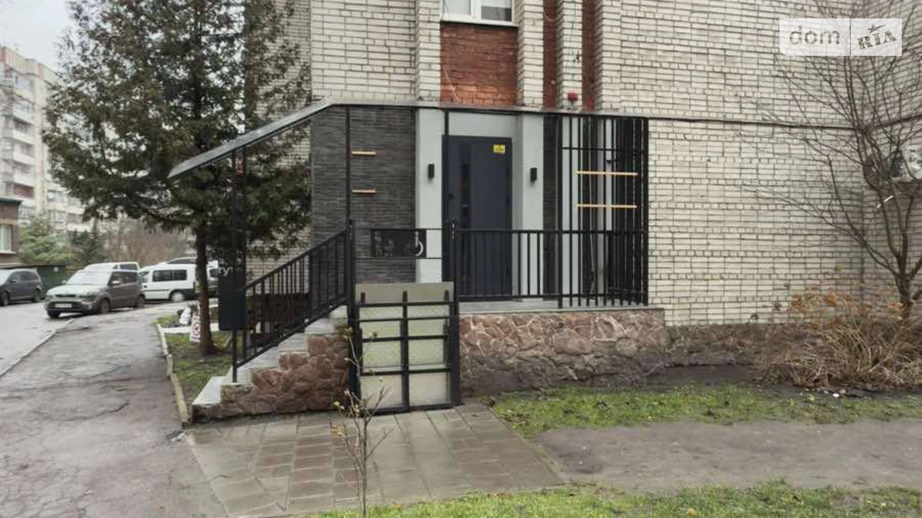 Сдается в аренду помещения свободного назначения 106 кв. м в 9-этажном здании, цена: 35000 грн - фото 2