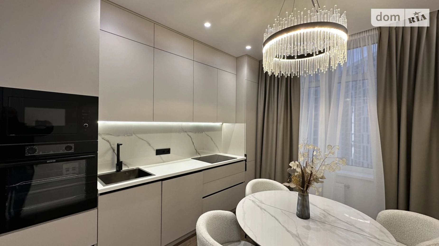 Продається 2-кімнатна квартира 65 кв. м у Одесі, вул. Краснова, 3 корпус 66 - фото 3