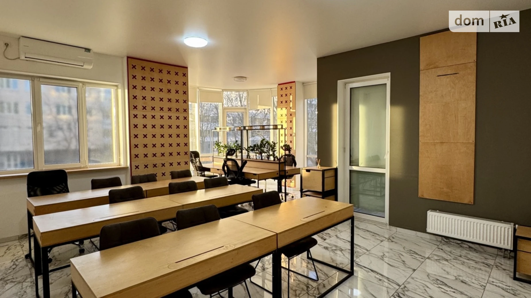 Сдается в аренду офис 95.4 кв. м в бизнес-центре, цена: 1000 $ - фото 3