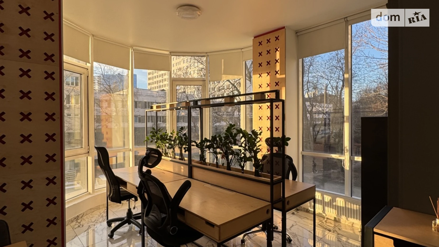 Сдается в аренду офис 95.4 кв. м в бизнес-центре, цена: 1000 $ - фото 4