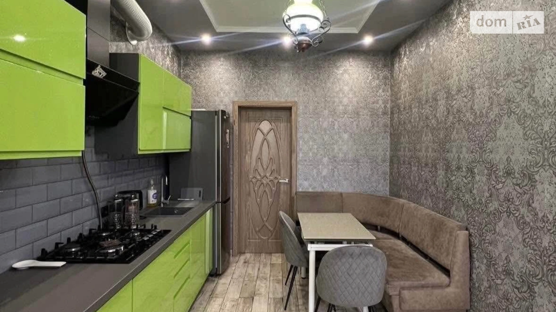 Продается 2-комнатная квартира 60.9 кв. м в Ужгороде, ул. Тлехаса, 14 - фото 2