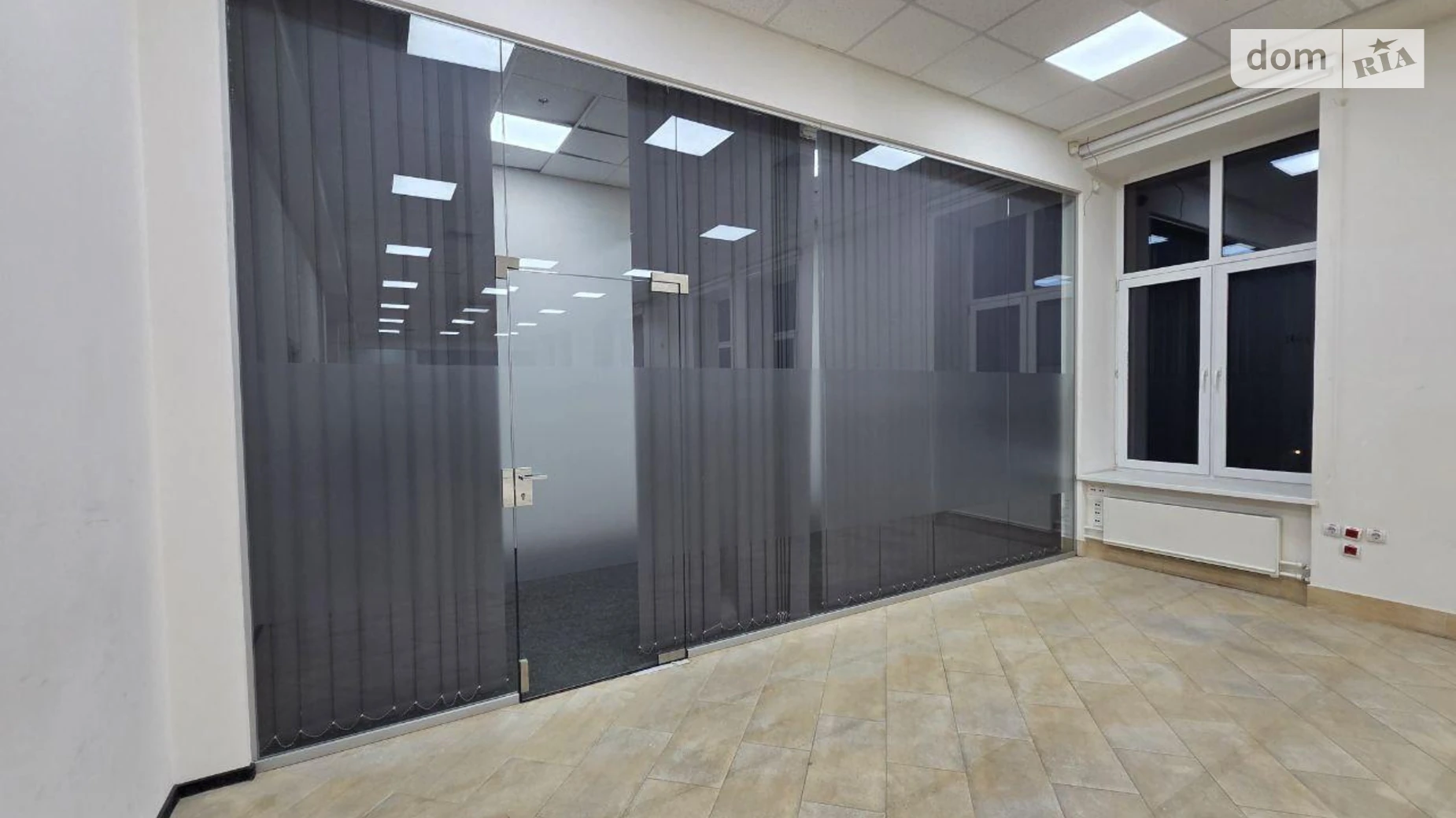 Сдается в аренду офис 650 кв. м в бизнес-центре, цена: 247000 грн - фото 3