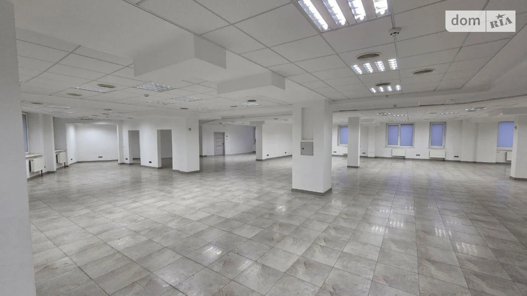 Сдается в аренду офис 570 кв. м в бизнес-центре, цена: 8000 $ - фото 4