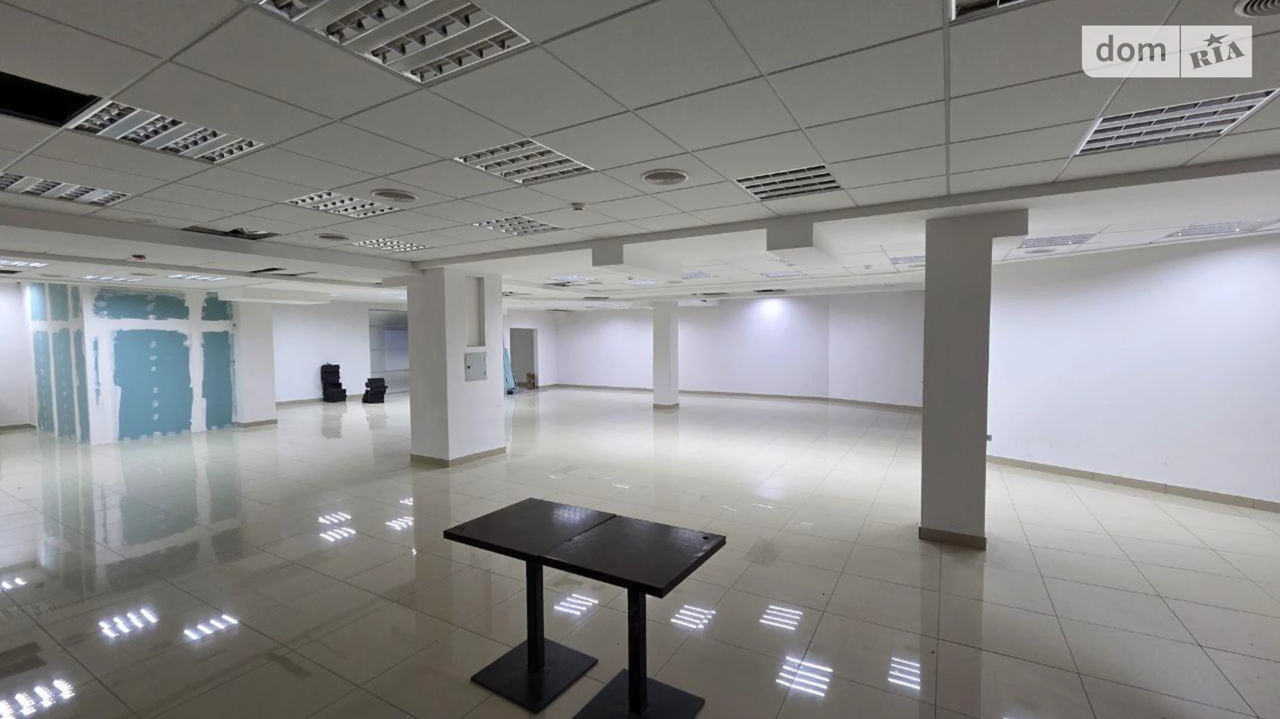 Сдается в аренду офис 270 кв. м в бизнес-центре, цена: 3800 $ - фото 3