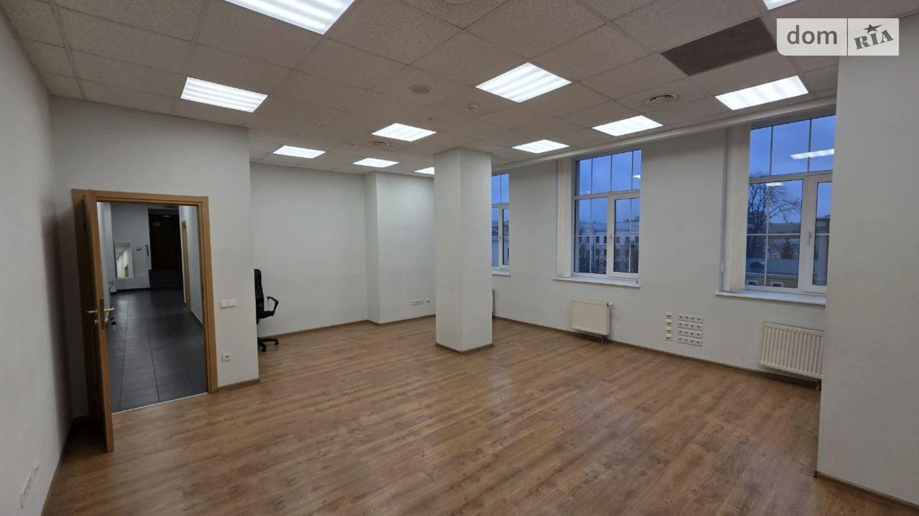 Сдается в аренду офис 300 кв. м в бизнес-центре, цена: 5100 $ - фото 3