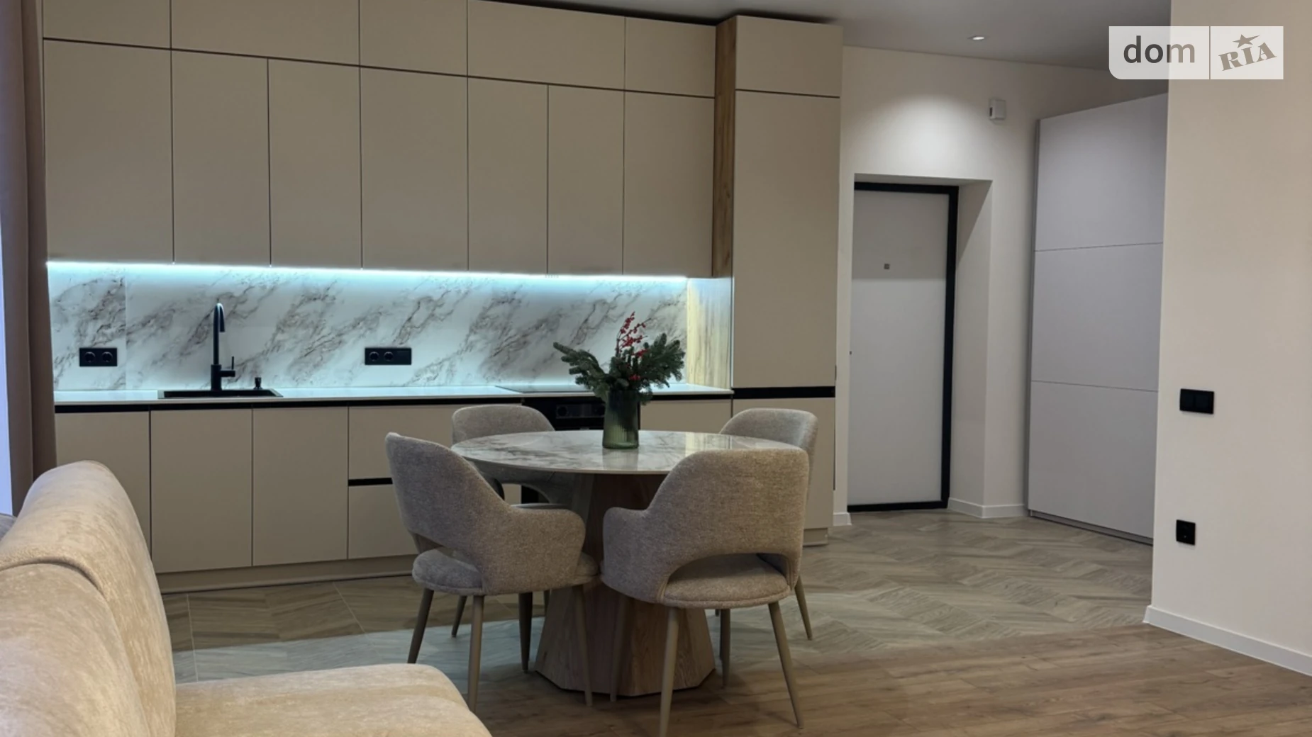 Продается 2-комнатная квартира 64 кв. м в Минае, ул. Августина Волошина, 24 - фото 3