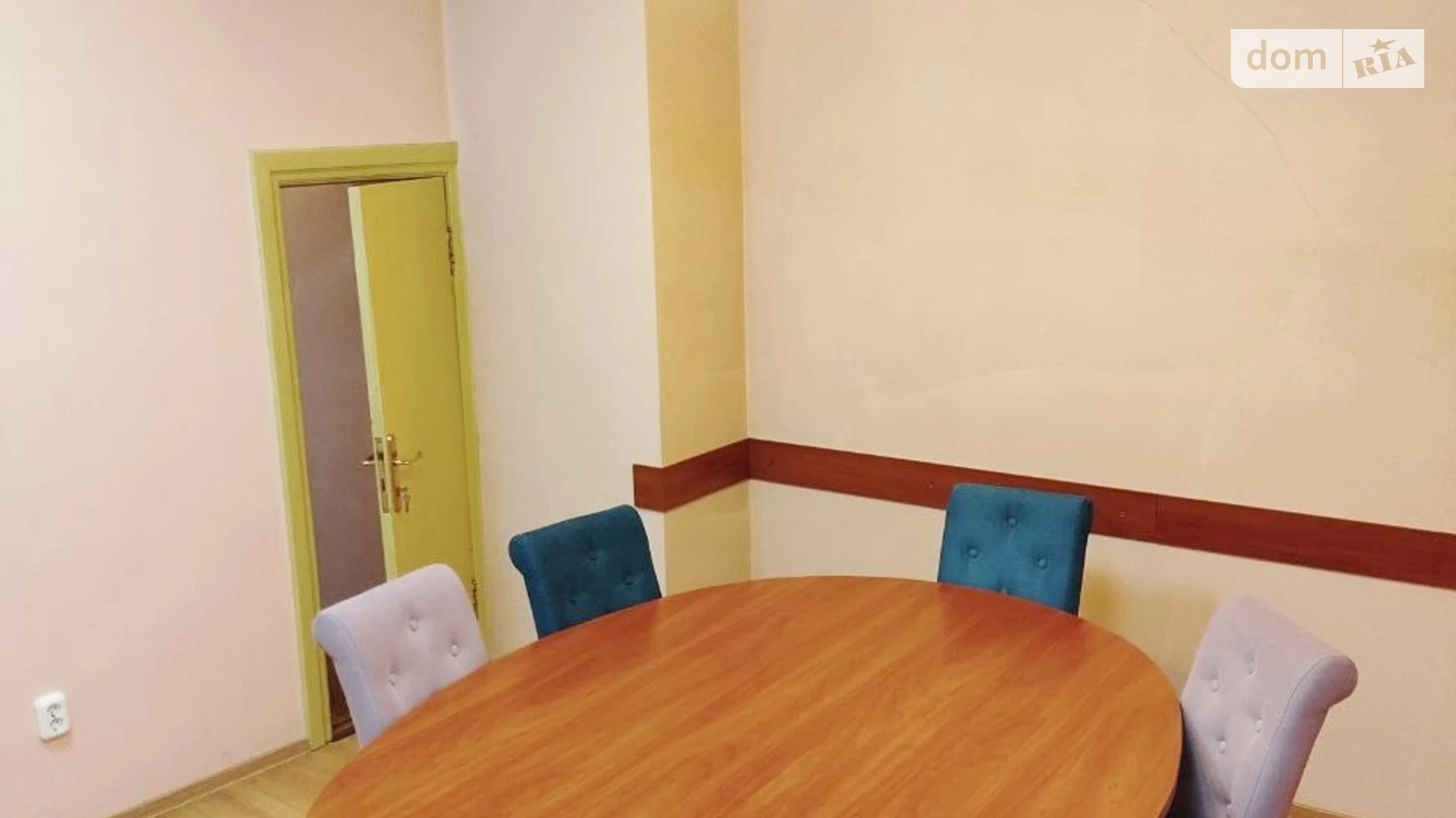 Продается офис 85 кв. м в бизнес-центре, цена: 220000 € - фото 3