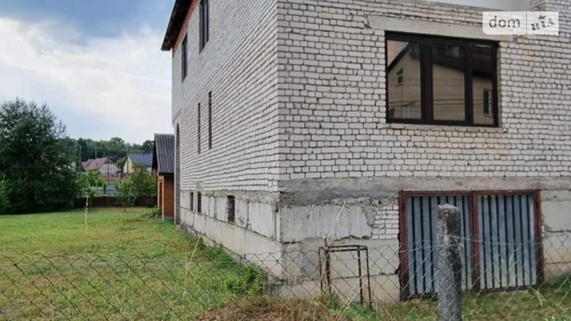 Продается дом на 2 этажа 200 кв. м с мансардой, цена: 30000 $ - фото 2