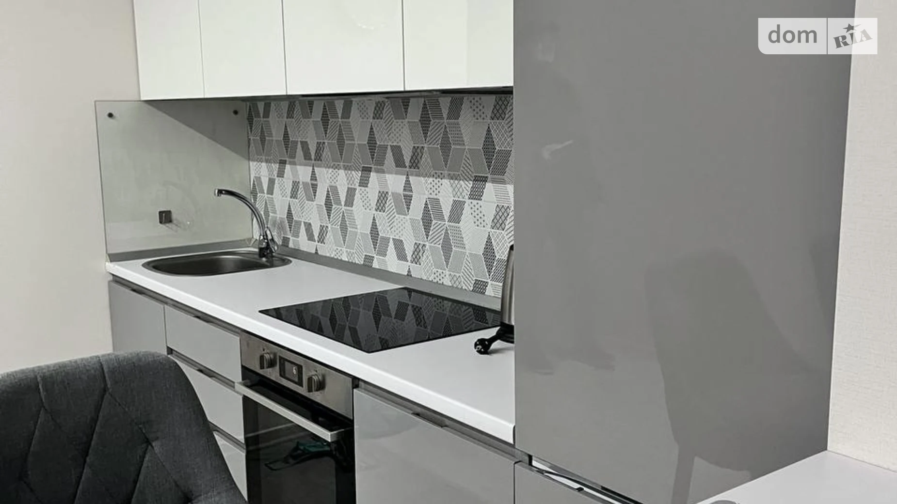 Сдается в аренду 1-комнатная квартира 48 кв. м в Одессе, ул. Среднефонтанская, 35 - фото 3