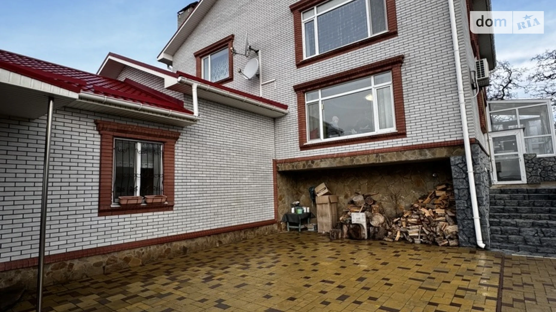 Продается дом на 2 этажа 420.8 кв. м с участком, цена: 175000 $ - фото 3