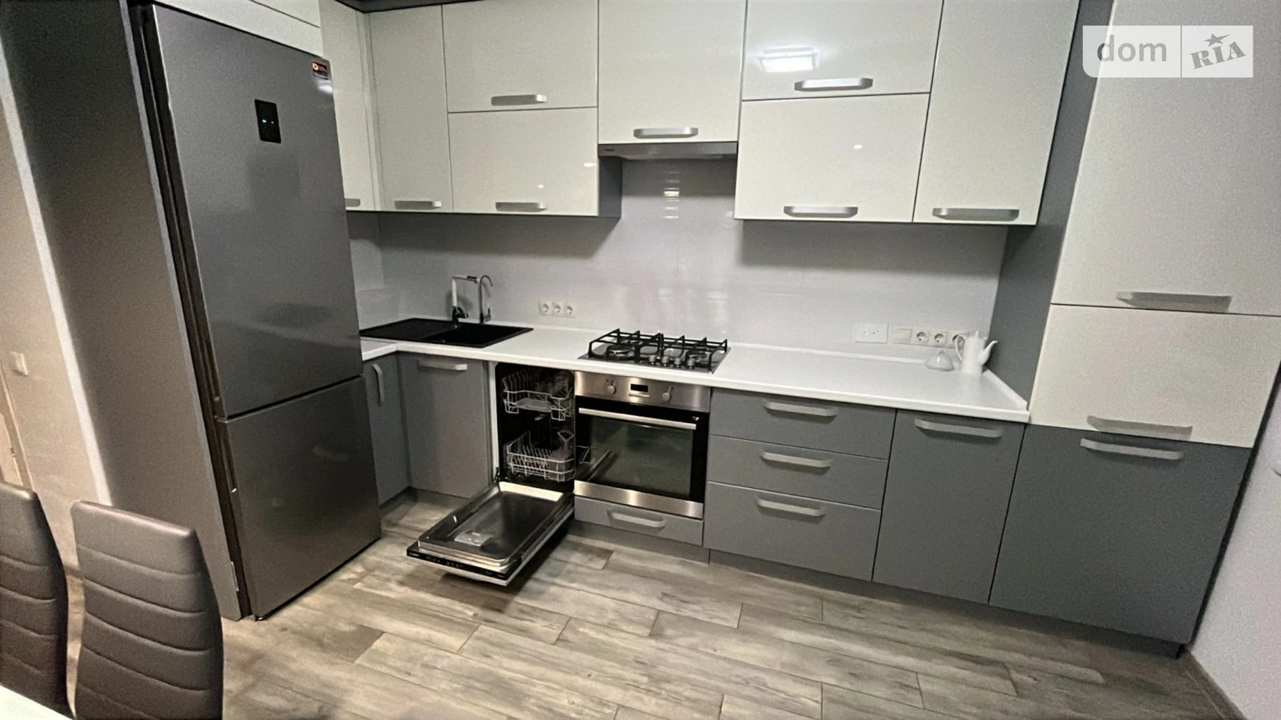 2-комнатная квартира 67 кв. м в Тернополе, просп. Злуки, 47В - фото 3