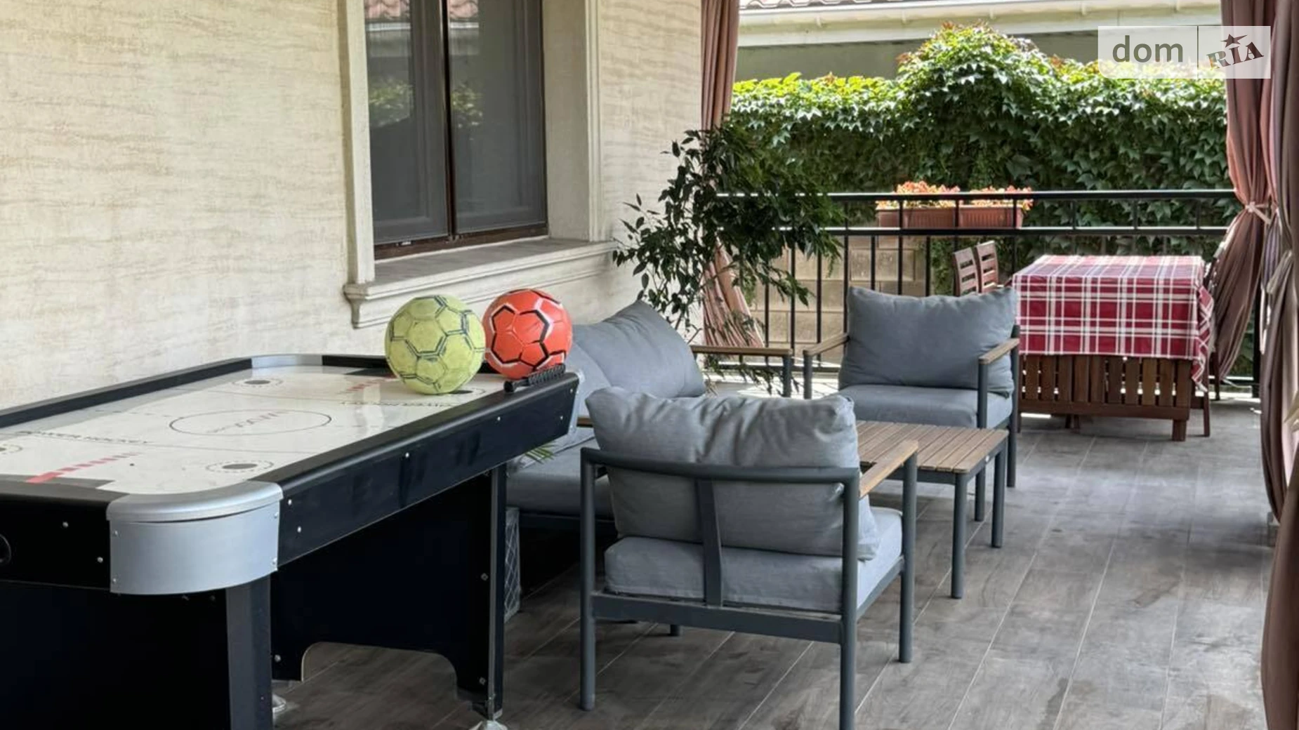 Продается дом на 2 этажа 220 кв. м с участком, цена: 330000 $ - фото 2