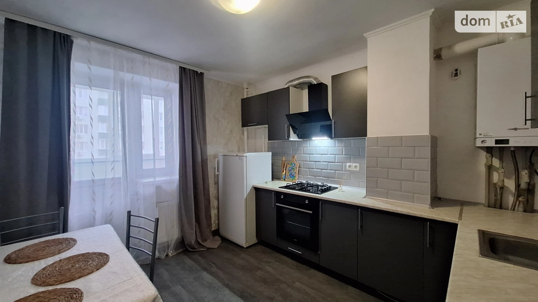 Продається 1-кімнатна квартира 39.3 кв. м у Борисполі, вул. Головатого, 71А - фото 2