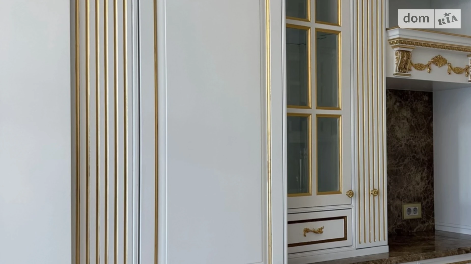 Продается 4-комнатная квартира 168 кв. м в Киеве, ул. Андрея Верхогляда(Драгомирова), 9 - фото 3