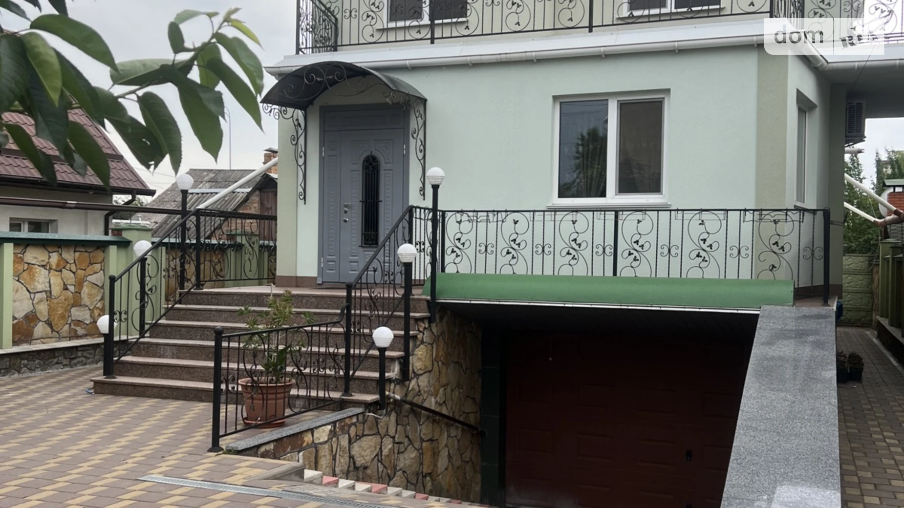 Продается дом на 2 этажа 230 кв. м с мебелью, цена: 250000 $ - фото 4