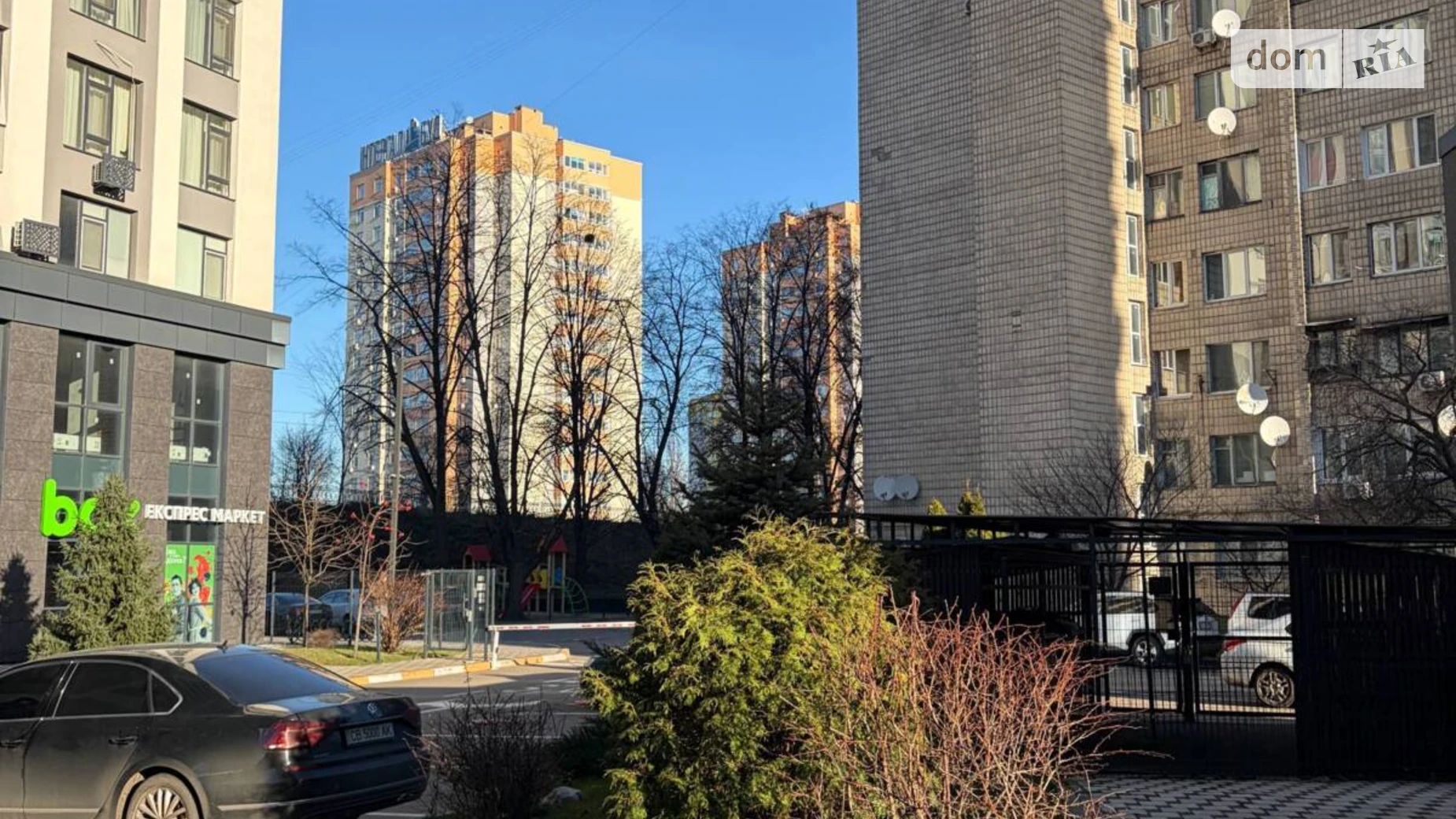 Продається 1-кімнатна квартира 47 кв. м у Києві, просп. Любомира Гузара, 11 - фото 2