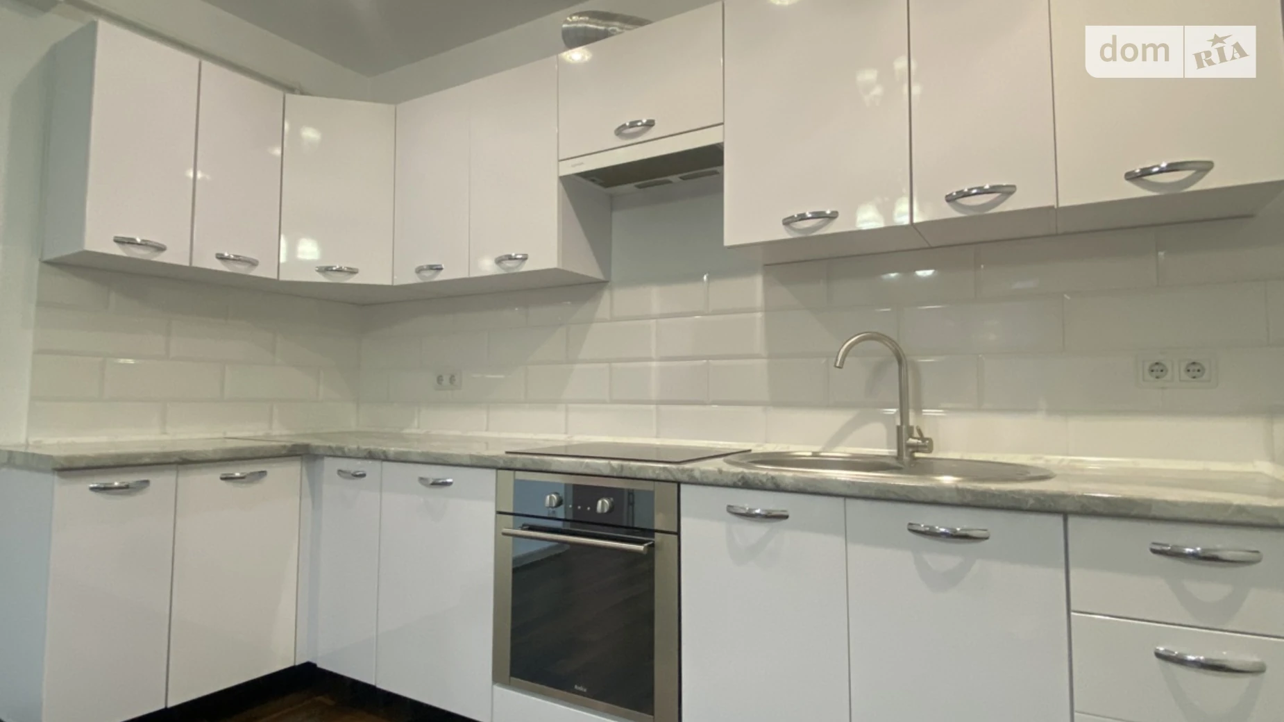 Продается 1-комнатная квартира 59 кв. м в Львове, цена: 125000 $ - фото 4