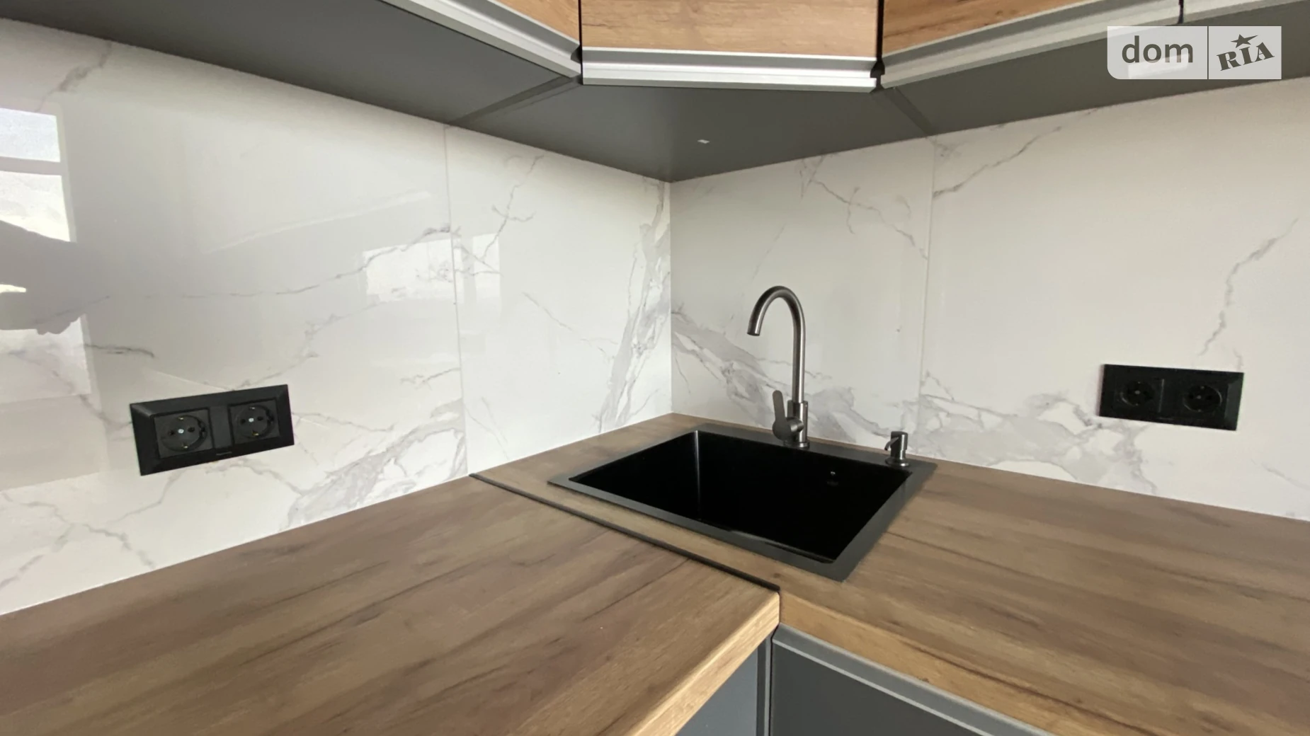 Продается 1-комнатная квартира 42.3 кв. м в Ивано-Франковске, ул. Волошина Августина, 2Б - фото 5