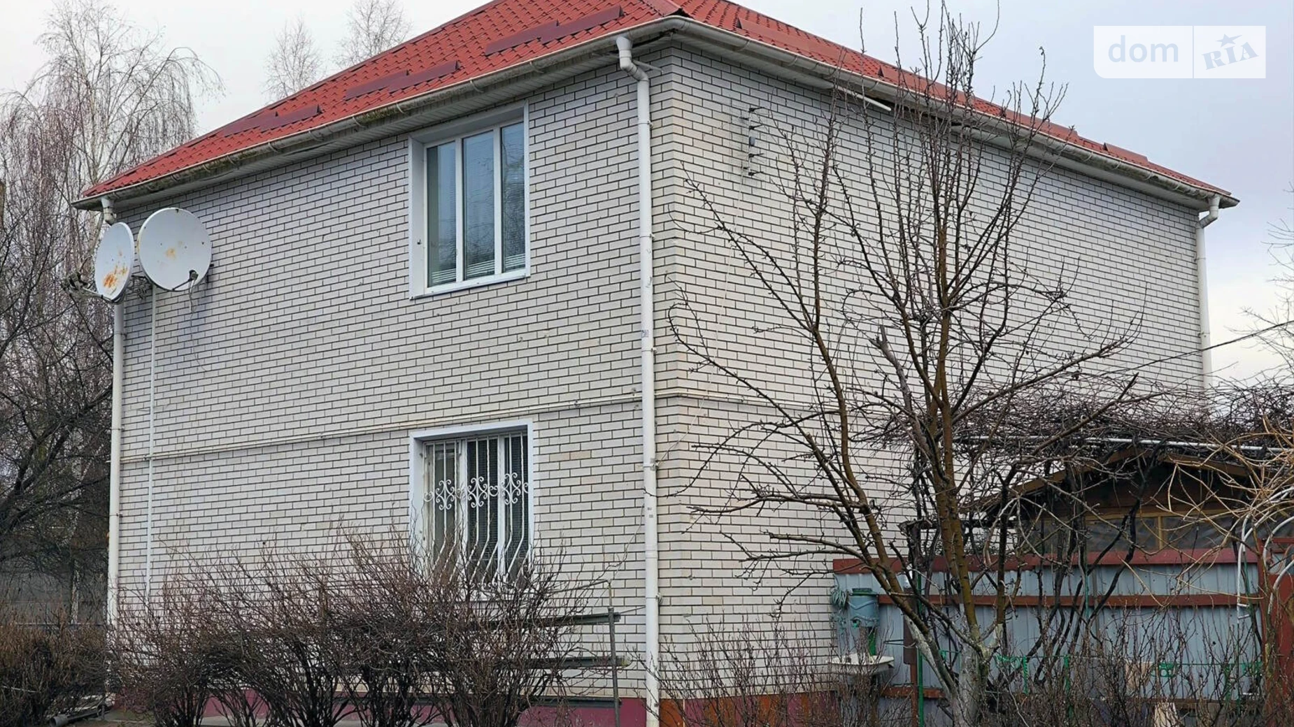 Продается дом на 2 этажа 120 кв. м с гаражом, цена: 120000 $ - фото 2