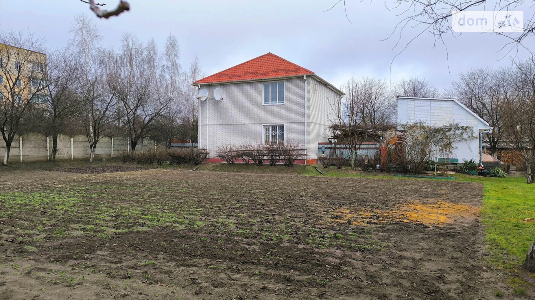 Продается дом на 2 этажа 120 кв. м с гаражом, цена: 120000 $ - фото 5