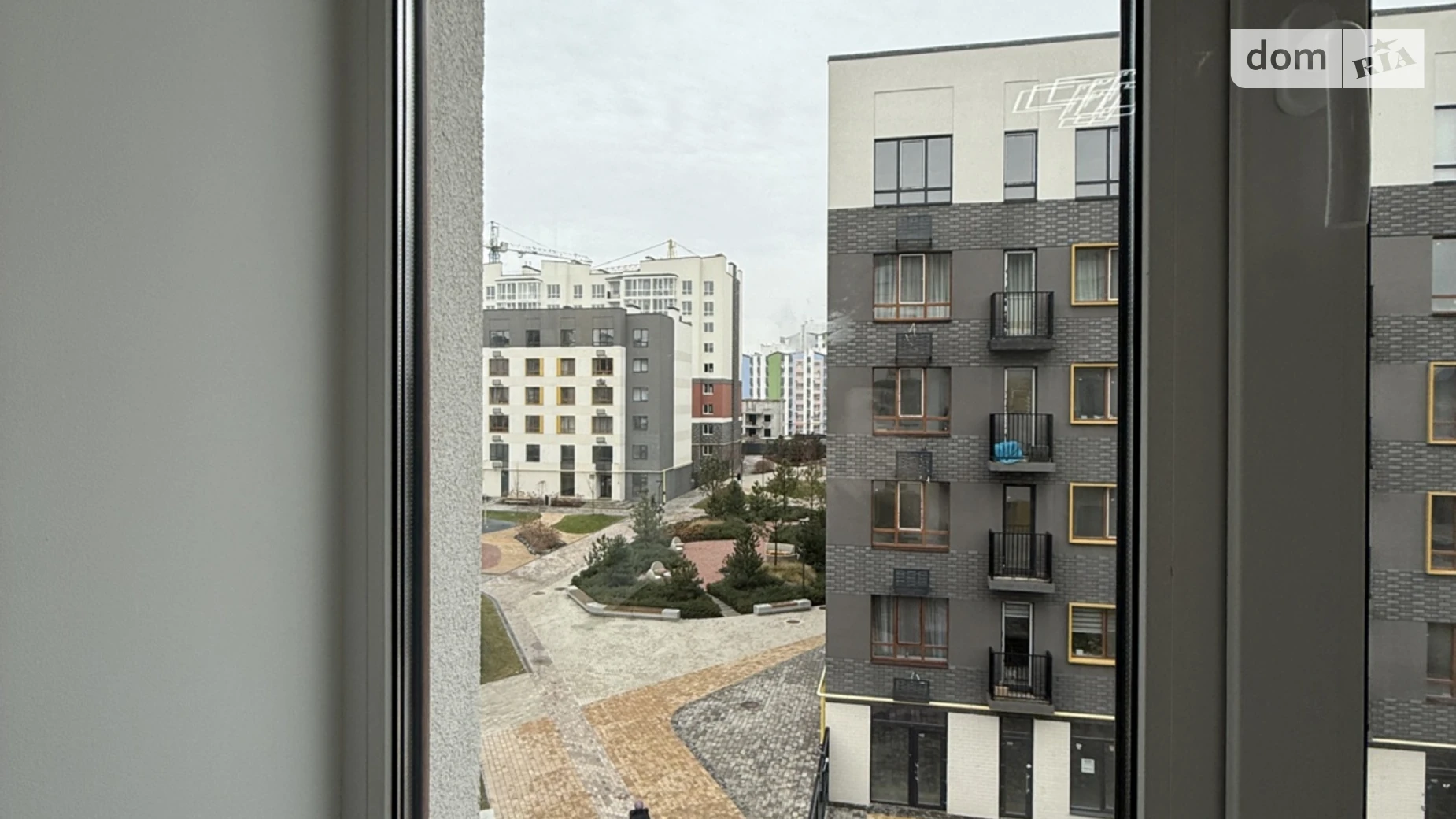 Продается 1-комнатная квартира 39 кв. м в Ирпене, ул. Соборная(ІІІ Интернационала), 2К/13 - фото 2