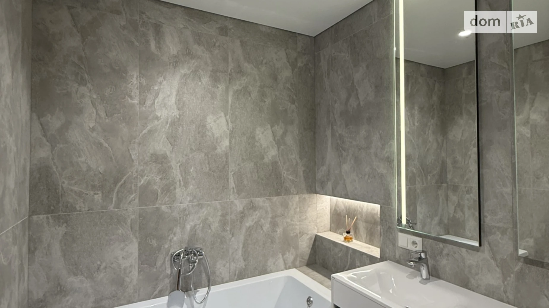 Продається 2-кімнатна квартира 85 кв. м у Чернівцях, вул. Чорновола В'ячеслава, 1 - фото 5