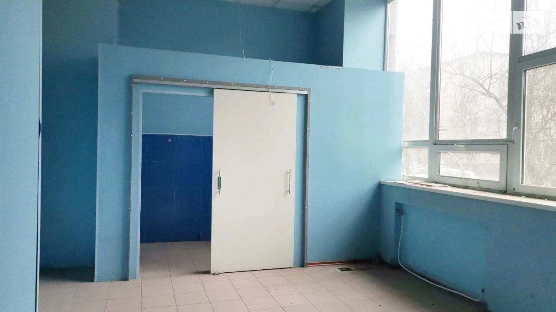 Продается офис 54.9 кв. м в бизнес-центре, цена: 38000 $ - фото 2