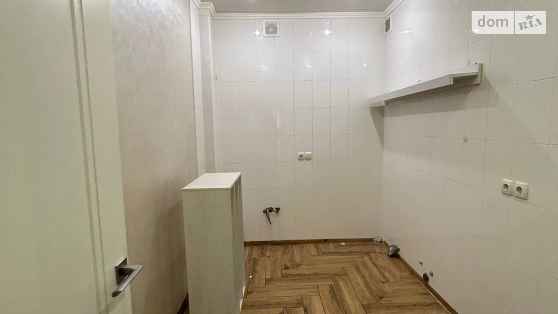 Сдается в аренду помещения свободного назначения 76 кв. м в 10-этажном здании, цена: 25000 грн - фото 4