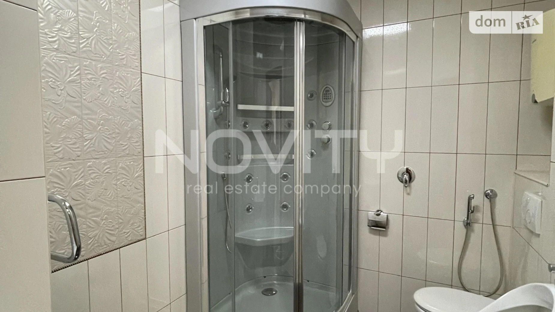 Сдается в аренду офис 62 кв. м в бизнес-центре, цена: 400 $ - фото 2