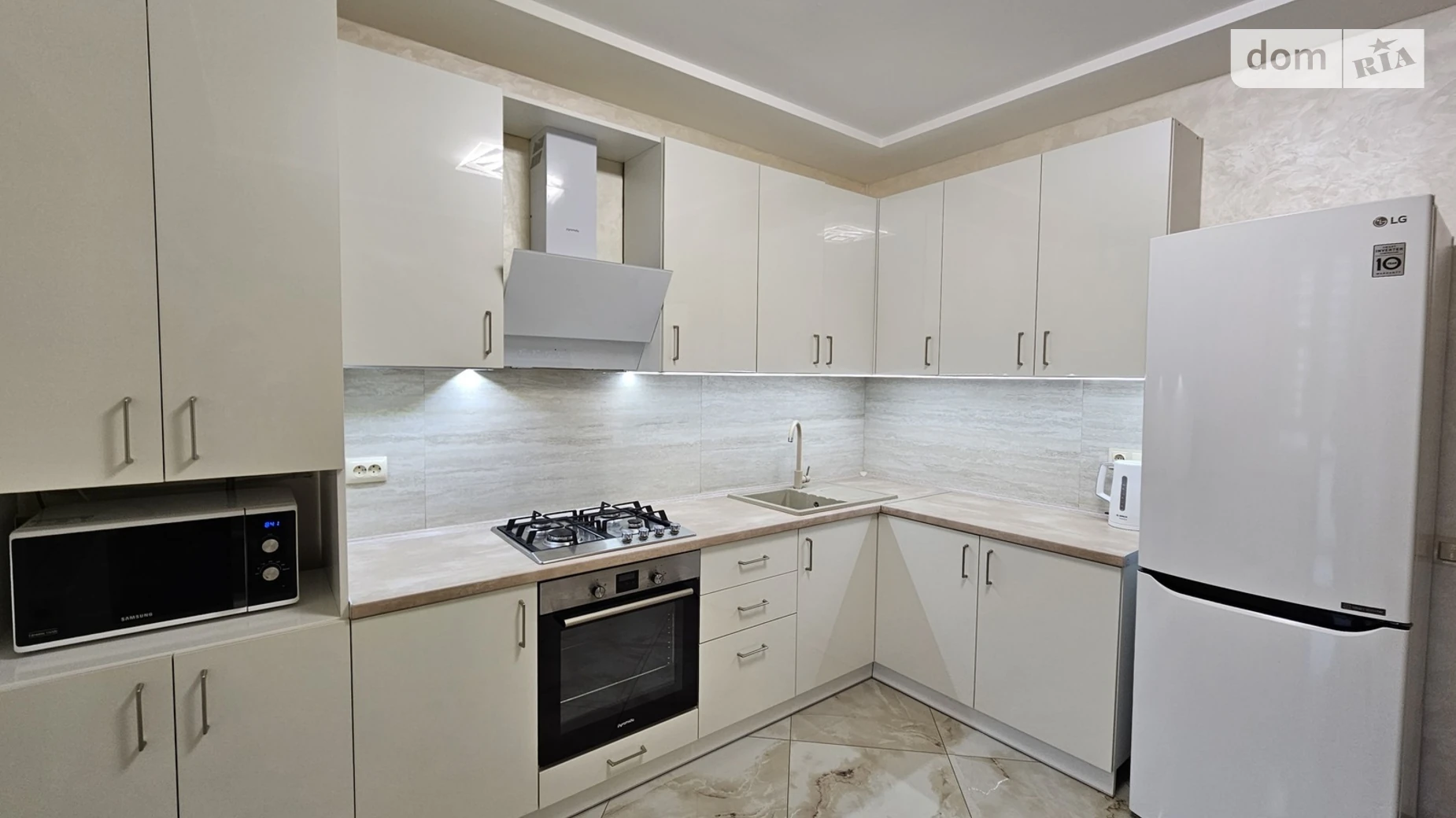 Сдается в аренду 2-комнатная квартира 65 кв. м в Виннице, просп. Юности - фото 2