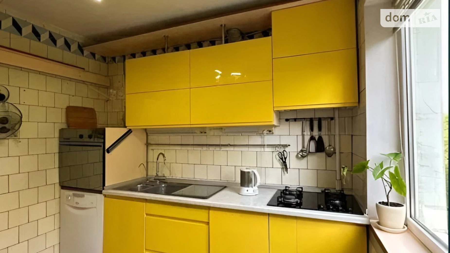 Продається 3-кімнатна квартира 56.7 кв. м у Одесі, вул. Сонячна, 7/9 - фото 2