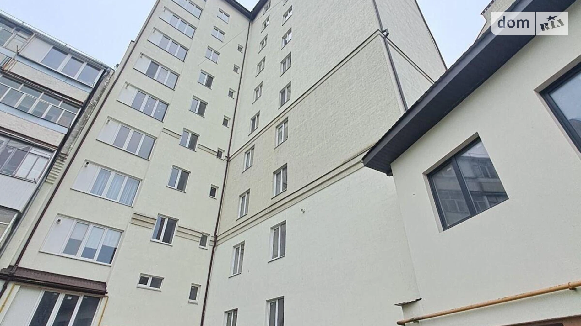 Продается 2-комнатная квартира 68 кв. м в Ивано-Франковске, ул. Гарбарская, 14 - фото 2