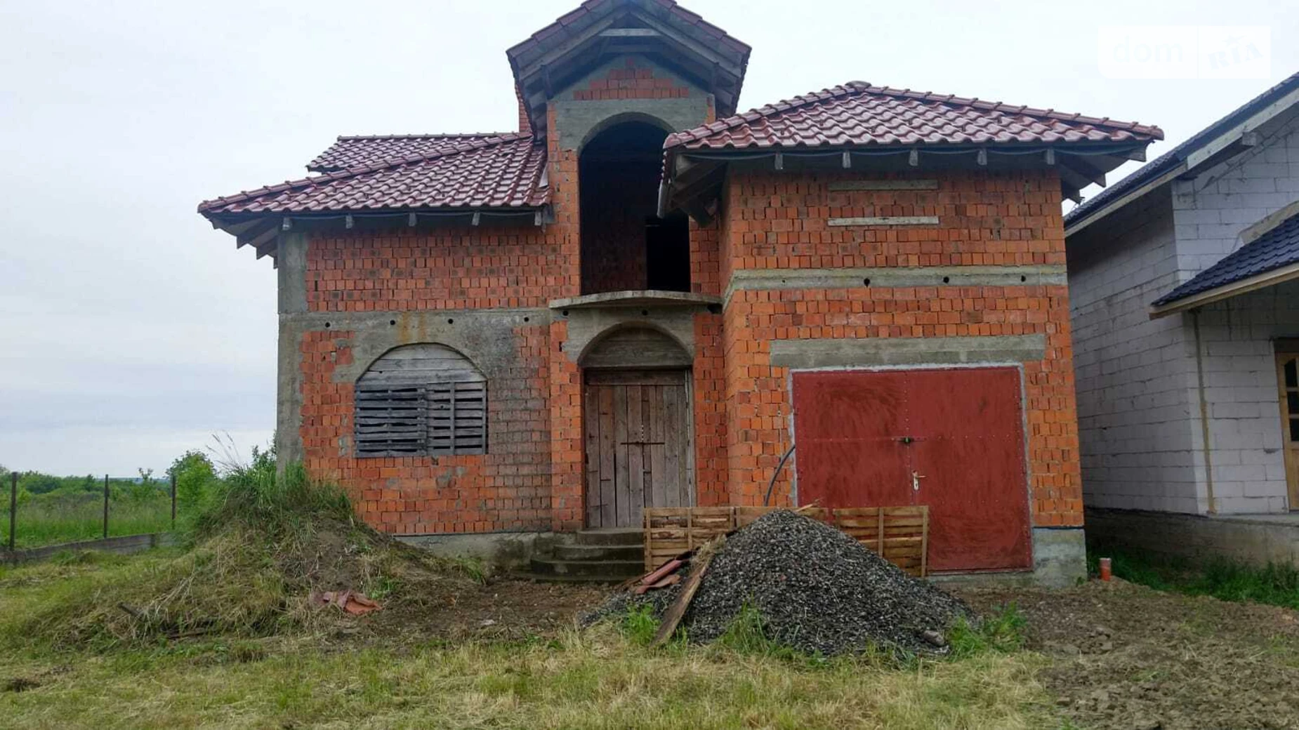 Продается дом на 2 этажа 210 кв. м с бассейном, цена: 75000 $ - фото 2