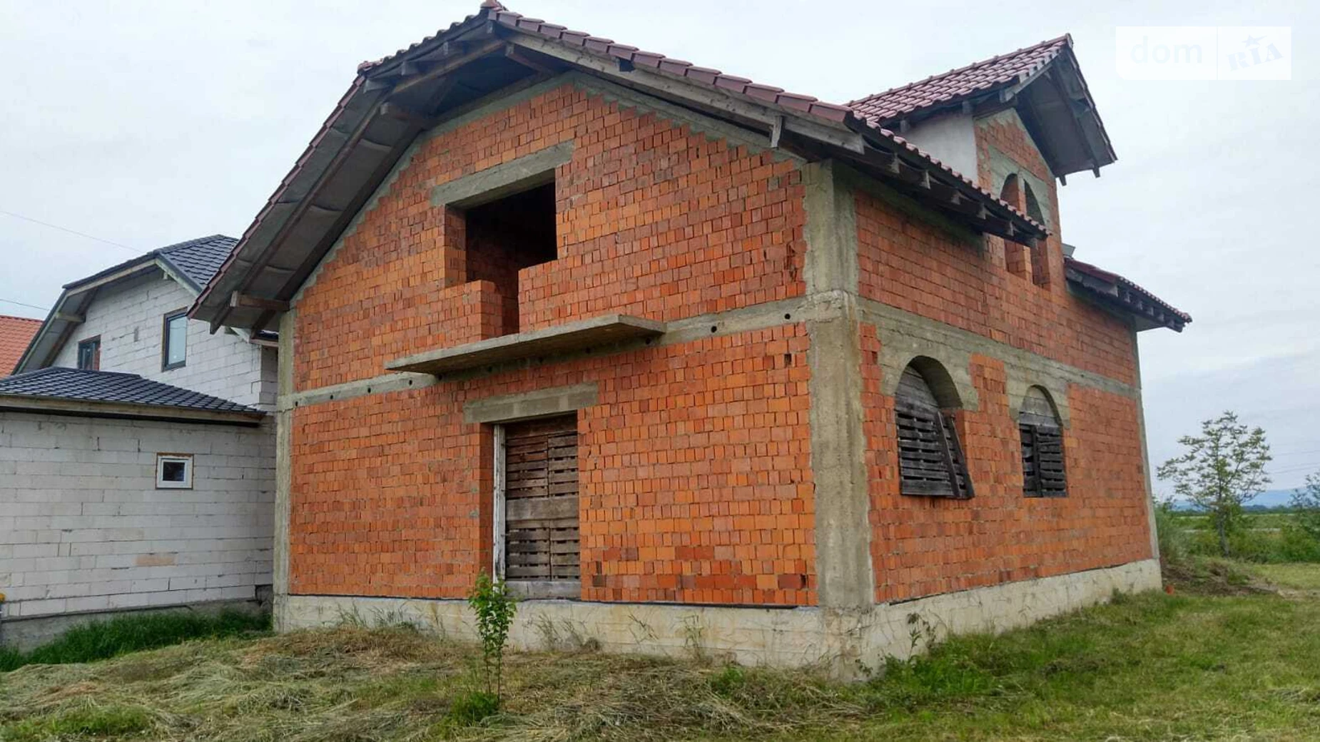 Продается дом на 2 этажа 210 кв. м с бассейном, цена: 75000 $ - фото 3