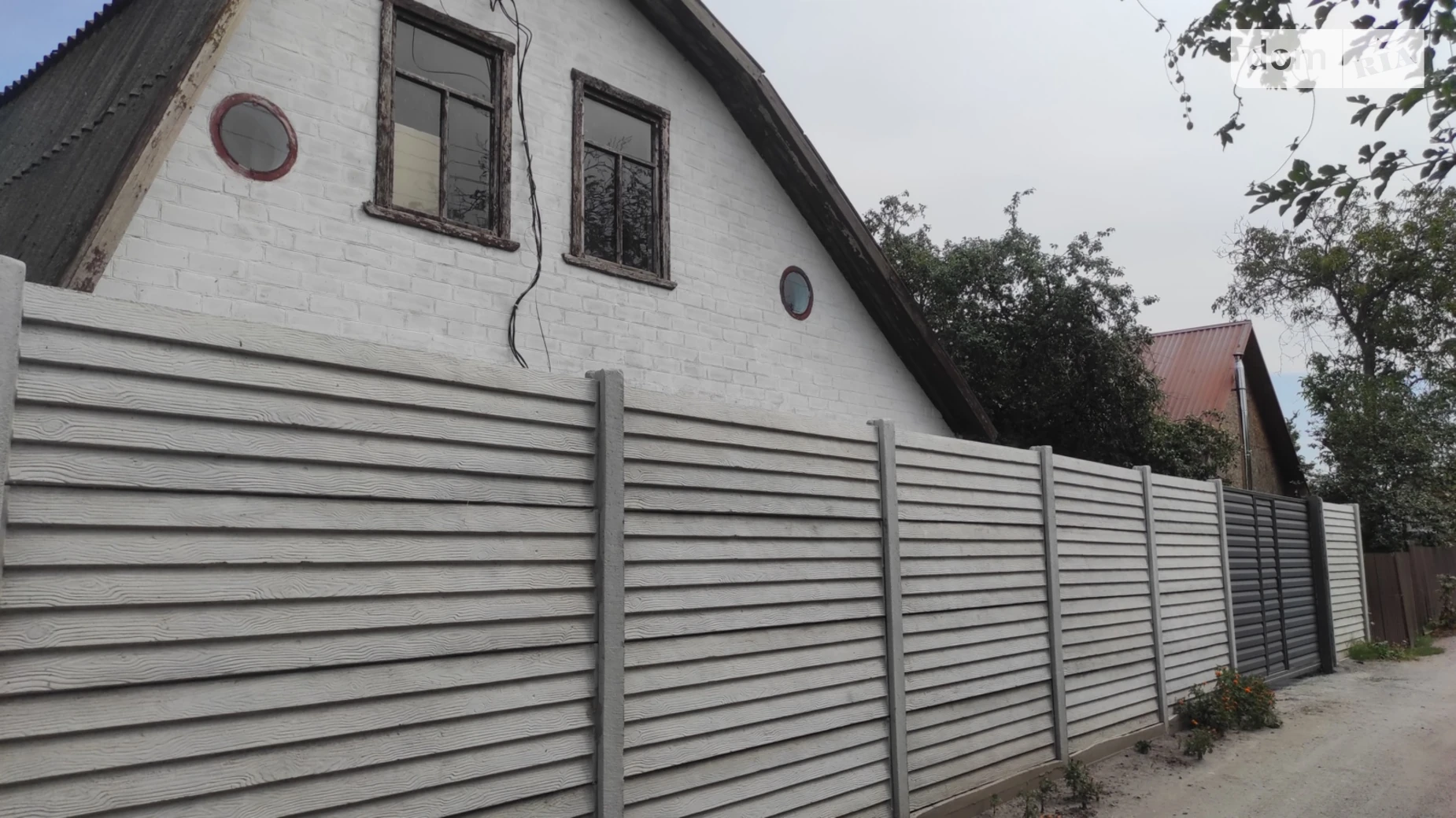 Продается дом на 2 этажа 47 кв. м с участком, цена: 18000 $ - фото 2