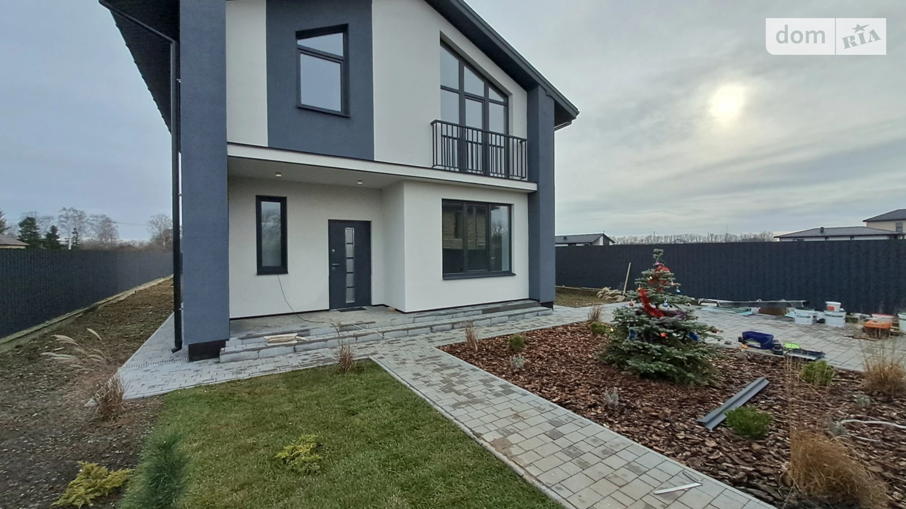 Продается дом на 2 этажа 120 кв. м с балконом, цена: 149990 $ - фото 2