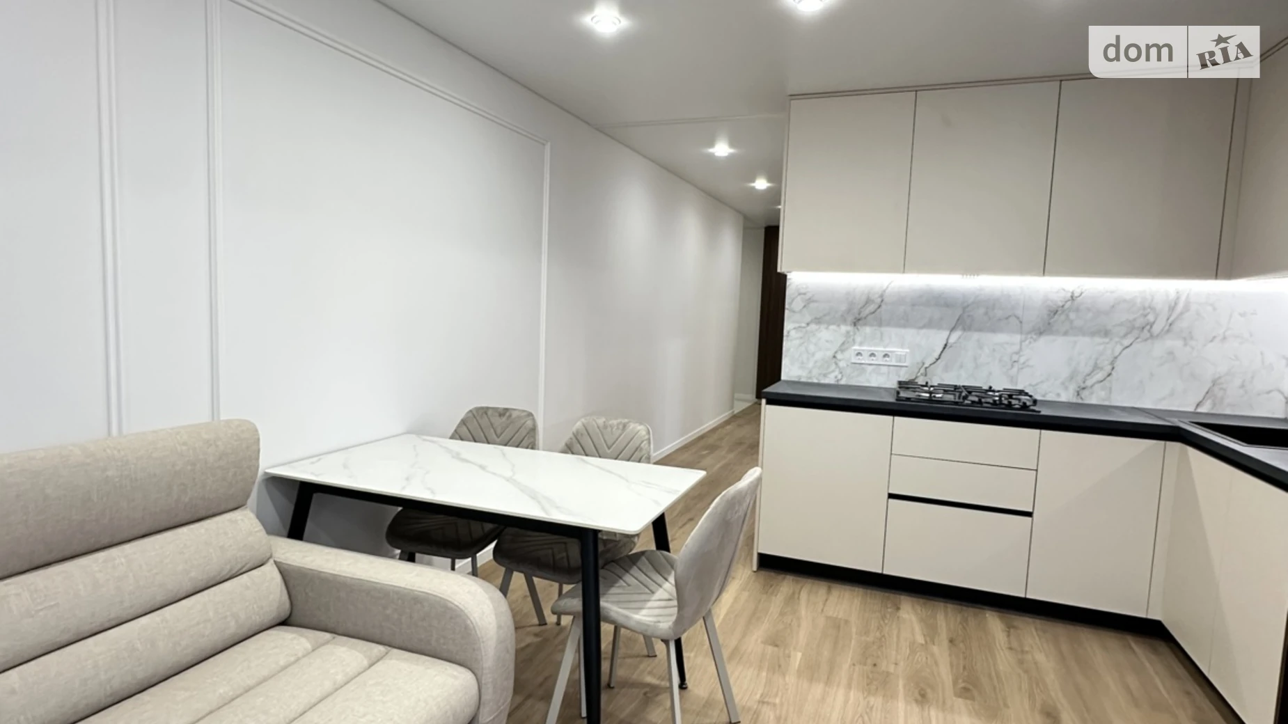 2-комнатная квартира 68 кв. м в Тернополе, ул. Смакулы - фото 3