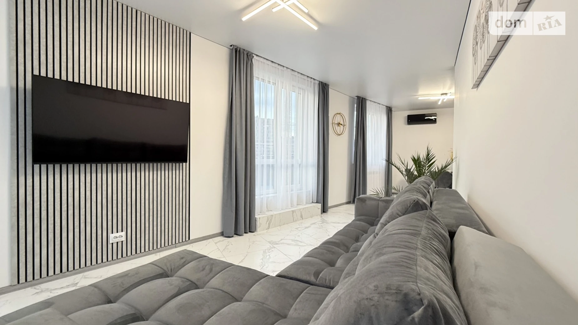 Продается 2-комнатная квартира 122 кв. м в Львове, ул. Кульпарковская - фото 2