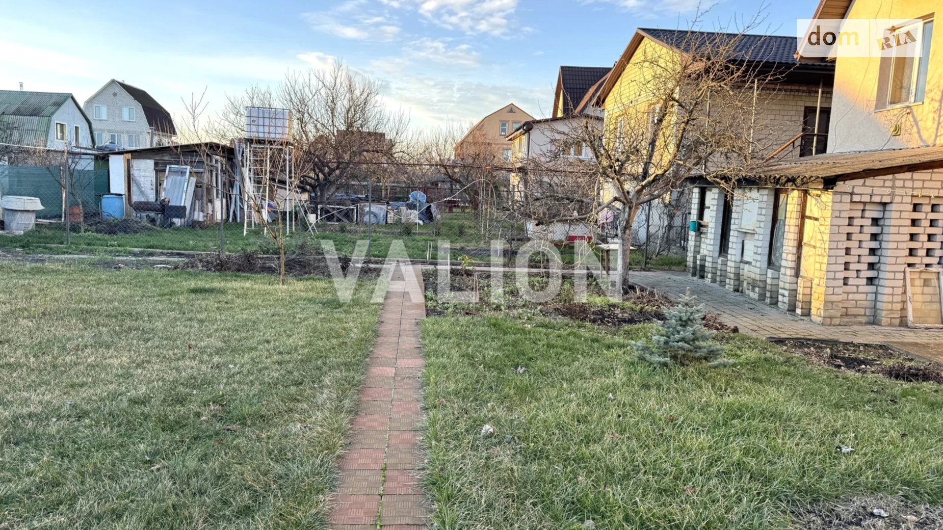 Продается дом на 3 этажа 103.3 кв. м с гаражом, цена: 69000 $ - фото 3