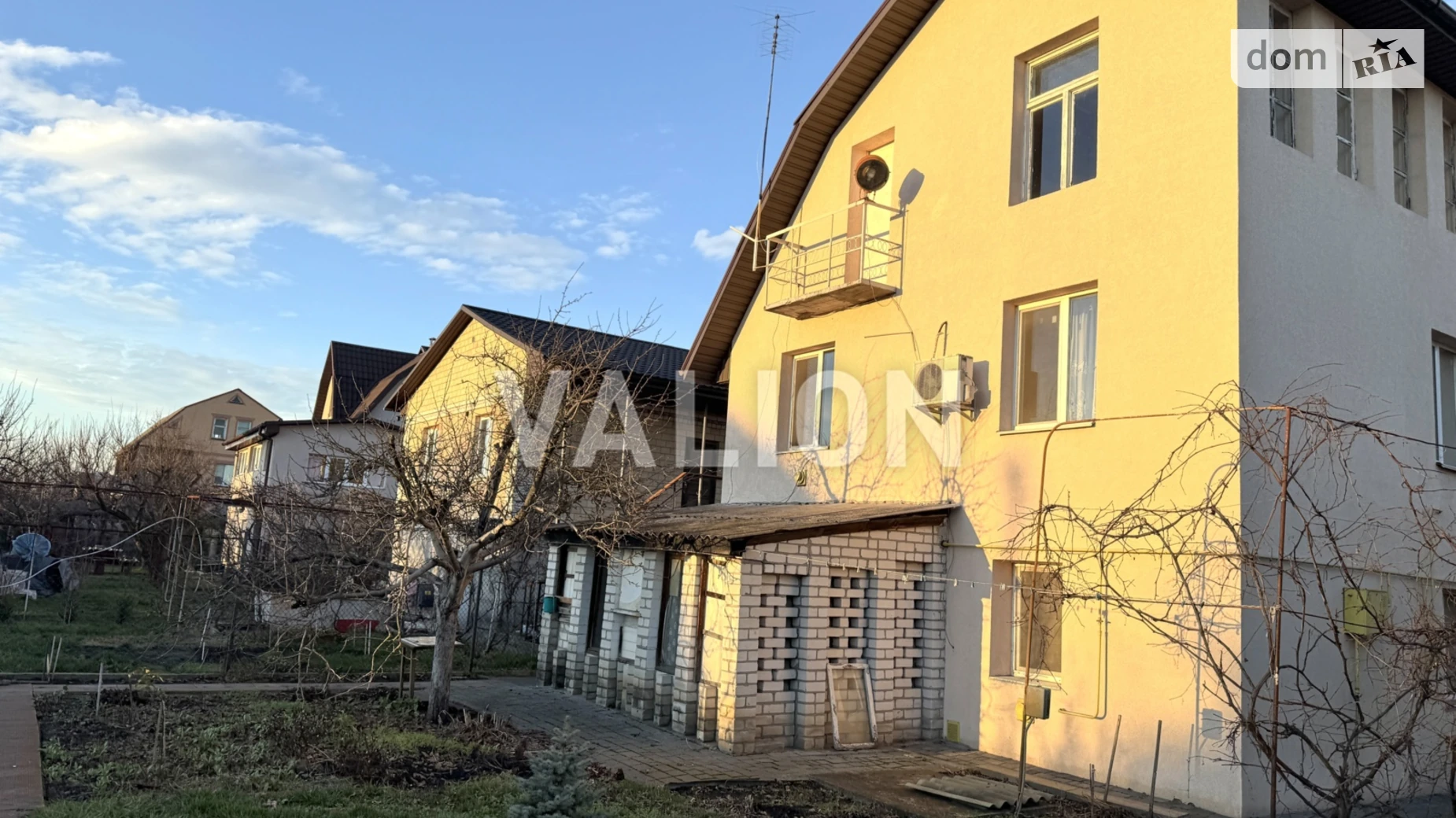 Продается дом на 3 этажа 103.3 кв. м с гаражом, цена: 69000 $ - фото 4