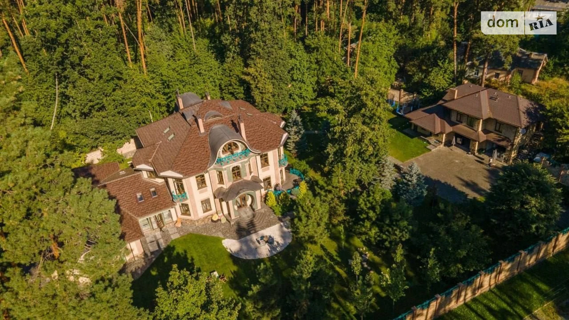 Продается дом на 3 этажа 1105.1 кв. м с бассейном, цена: 1000000 $ - фото 4