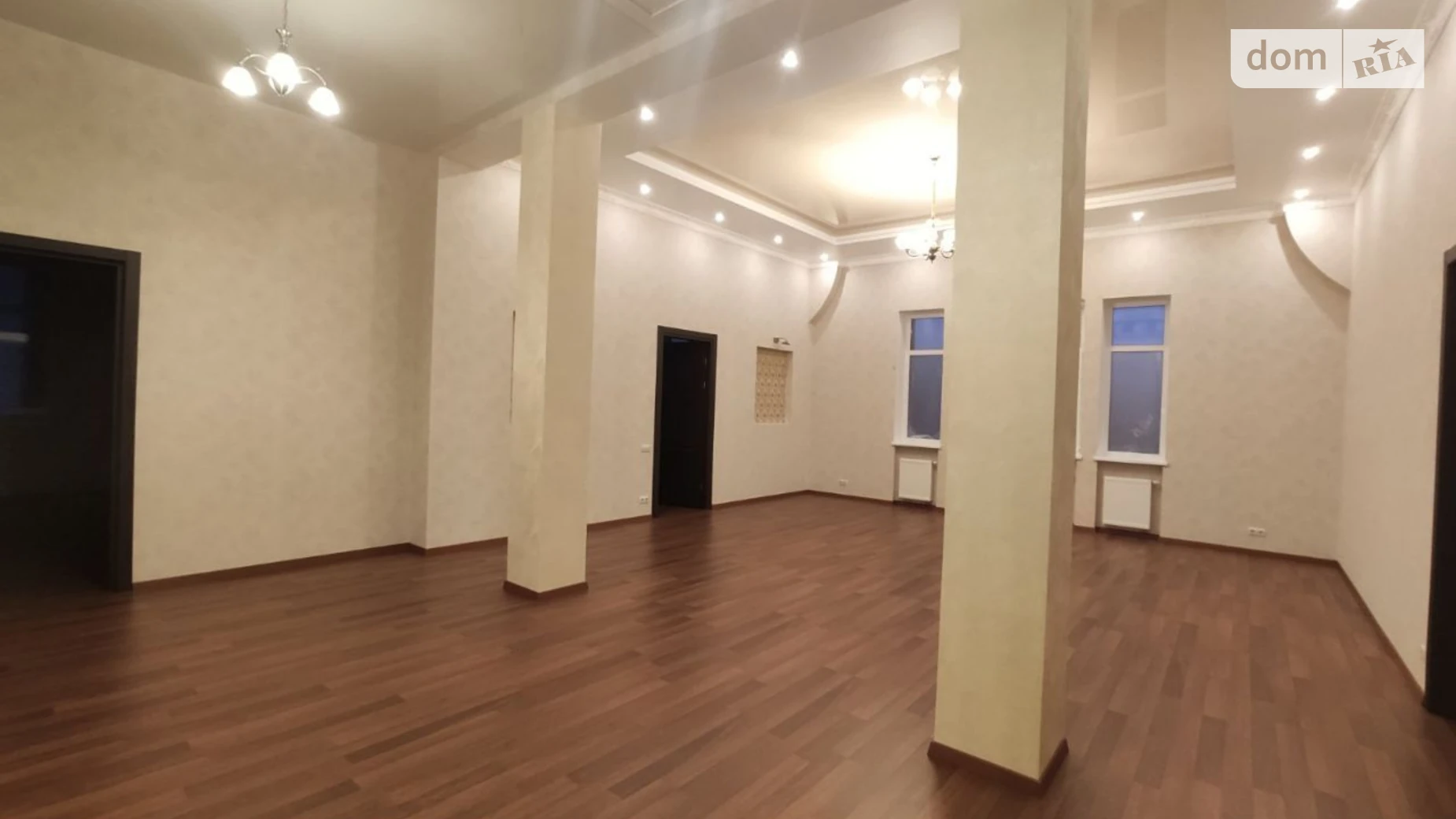 Продается дом на 3 этажа 930 кв. м с гаражом, цена: 3200000 $ - фото 4