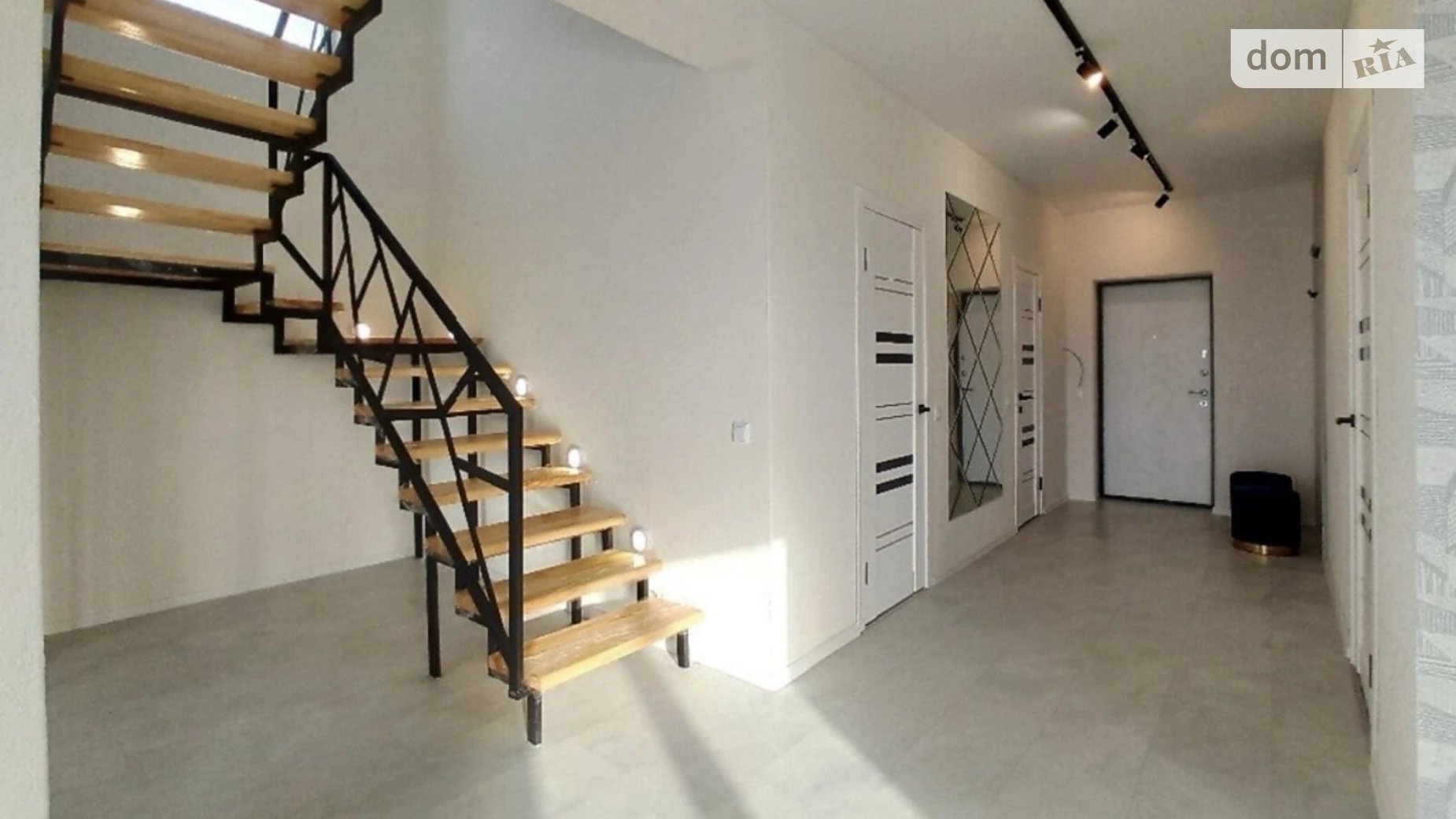 Сдается в аренду дом на 2 этажа 180 кв. м с баней/сауной, цена: 1800 $ - фото 3