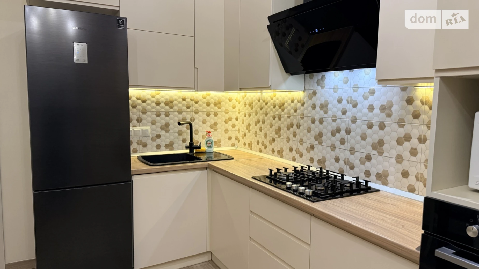 Сдается в аренду 1-комнатная квартира 53 кв. м в Хмельницком - фото 3